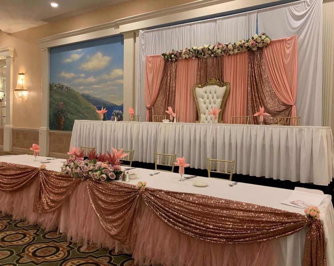 Coral rose quinceañera stage
